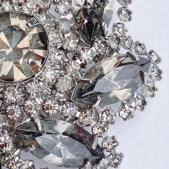 Vintage 1950s Rhinestone Brooch Prong Set Glass Domed Floral Mid Century Pin - Picture 4 of 10